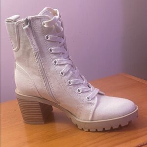 Dolce Vita White Lace-Up Chunky Heel Combat Boot